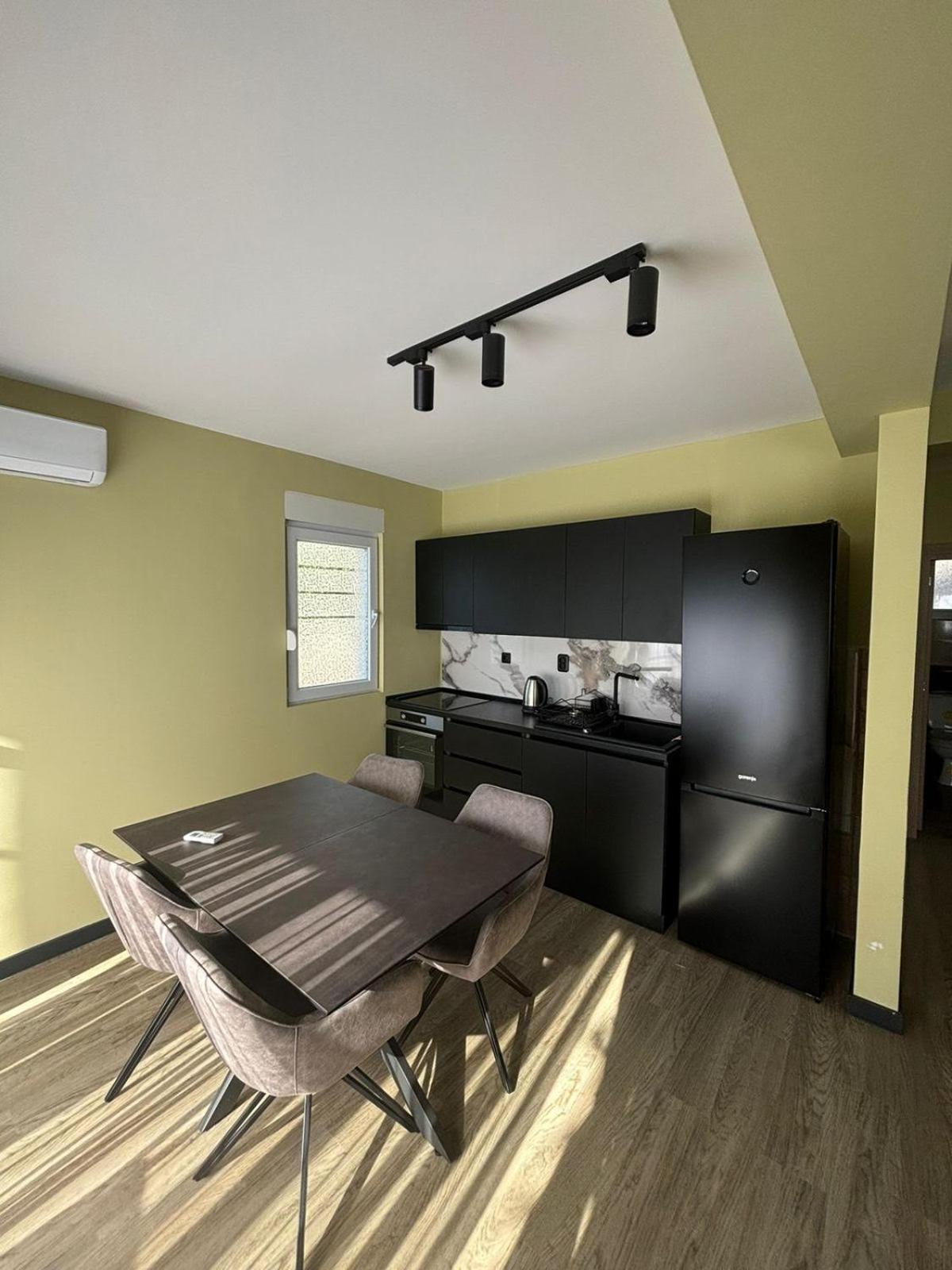 קוטור Apartments Luka מראה חיצוני תמונה
